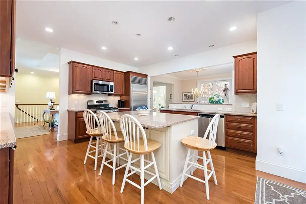 8 Kettle Close Westerly RI 02891