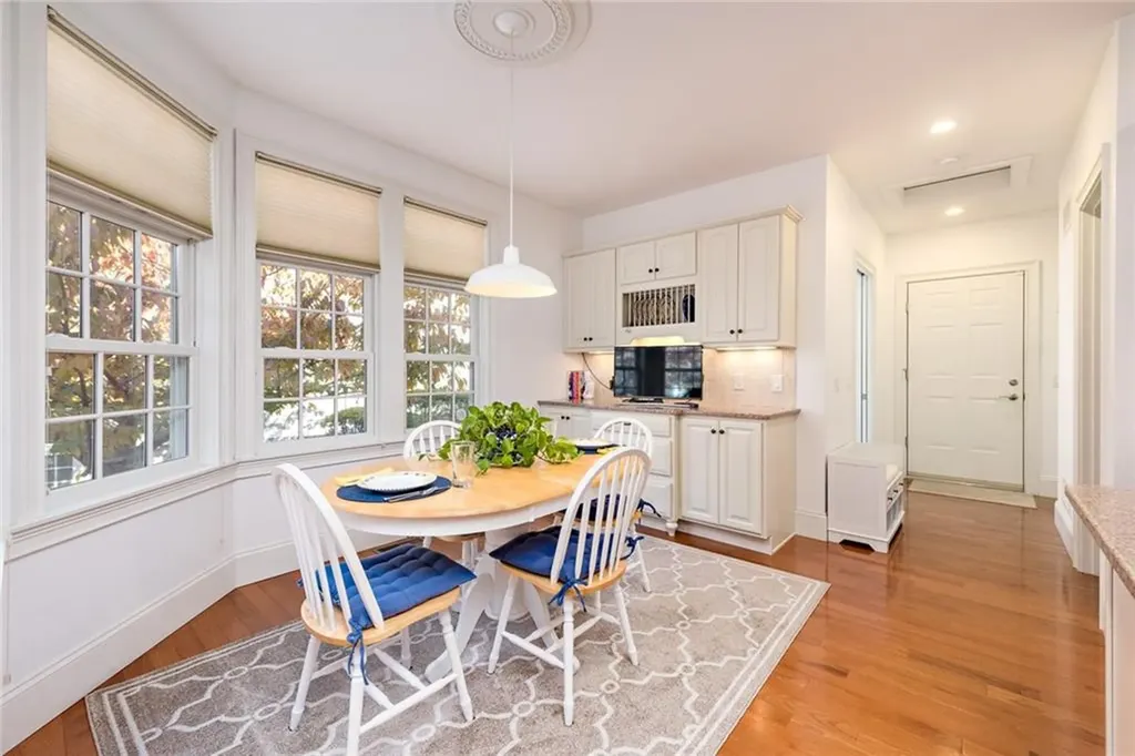 8 Kettle Close Westerly RI 02891