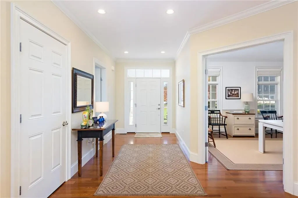 8 Kettle Close Westerly RI 02891