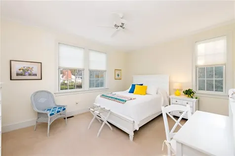 8 Kettle Close Westerly RI 02891