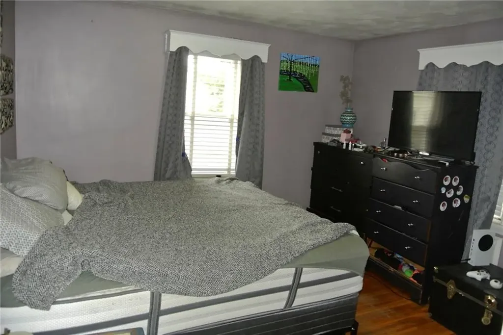 186 Fiat Avenue Cranston RI 02910