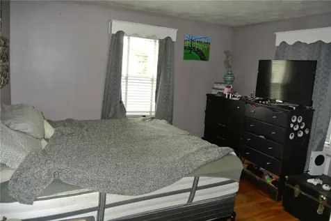 186 Fiat Avenue Cranston RI 02910