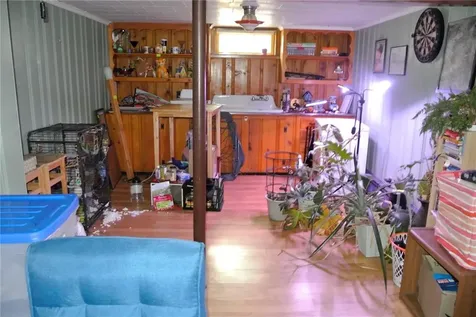 186 Fiat Avenue Cranston RI 02910