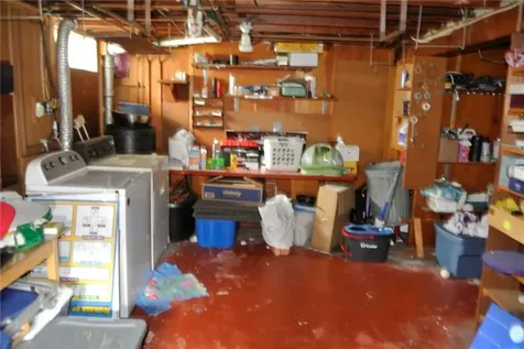 186 Fiat Avenue Cranston RI 02910