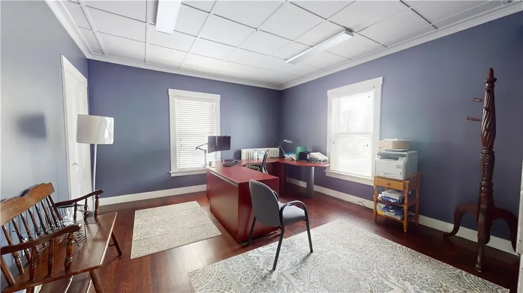 460 470 East Main Road Middletown RI 02842