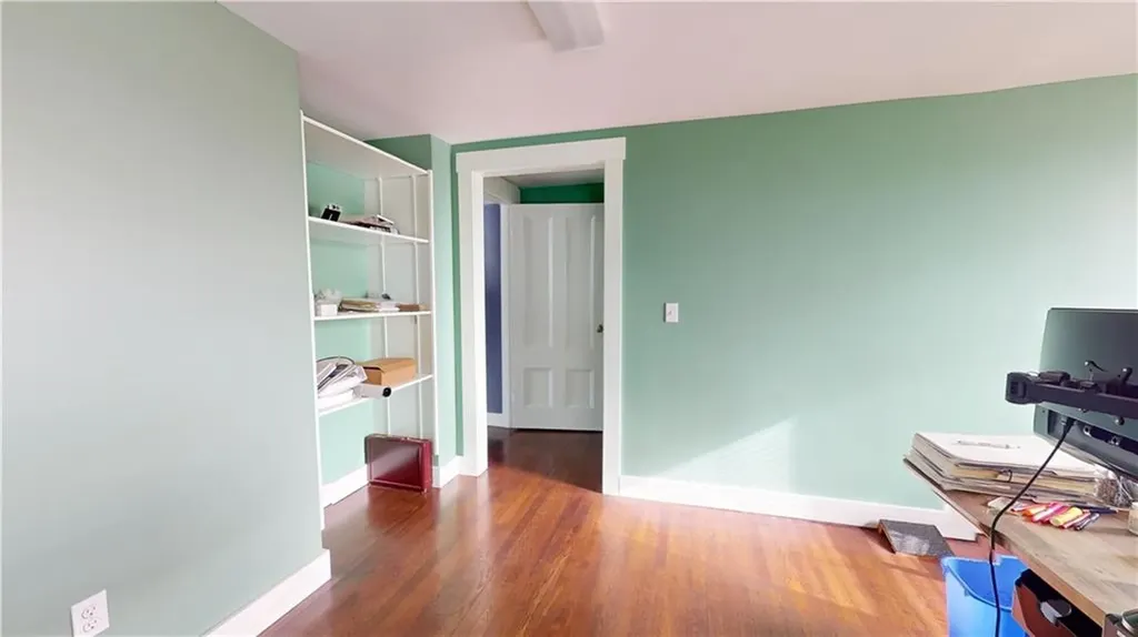 460 470 East Main Road Middletown RI 02842