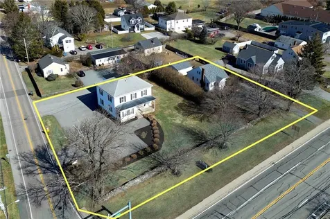 460 East Main Road Middletown RI 02842