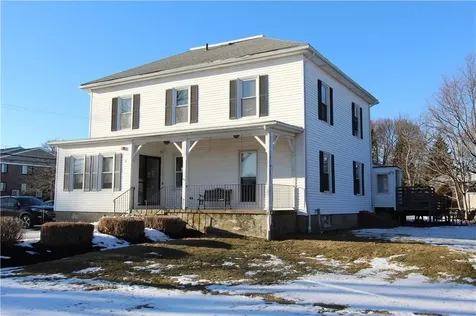 460 East Main Road Middletown RI 02842