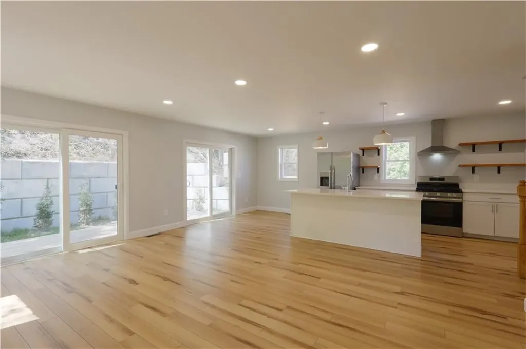 99 1st Street East Providence RI 02914