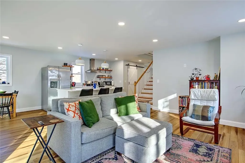 99 1st Street East Providence RI 02914