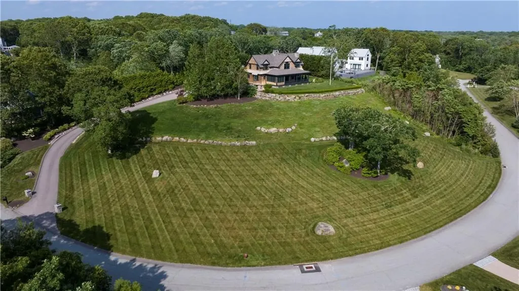 11 Bucks Trail Westerly RI 02891