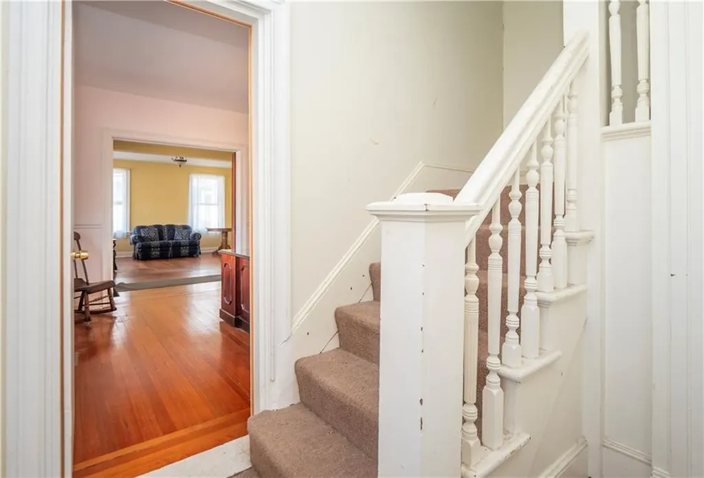 409 Broadway Newport RI 02840