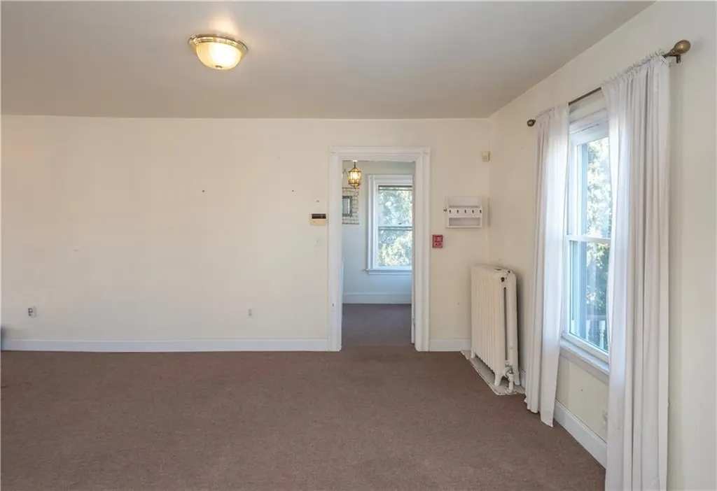 409 Broadway Newport RI 02840
