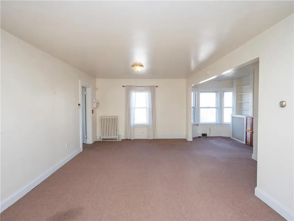 409 Broadway Newport RI 02840