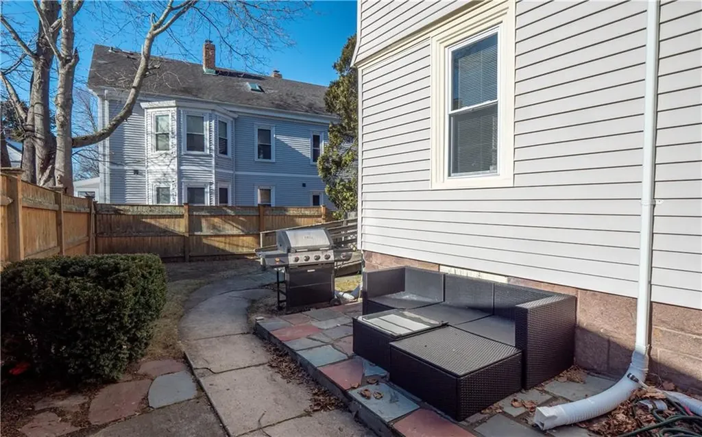 409 Broadway Newport RI 02840