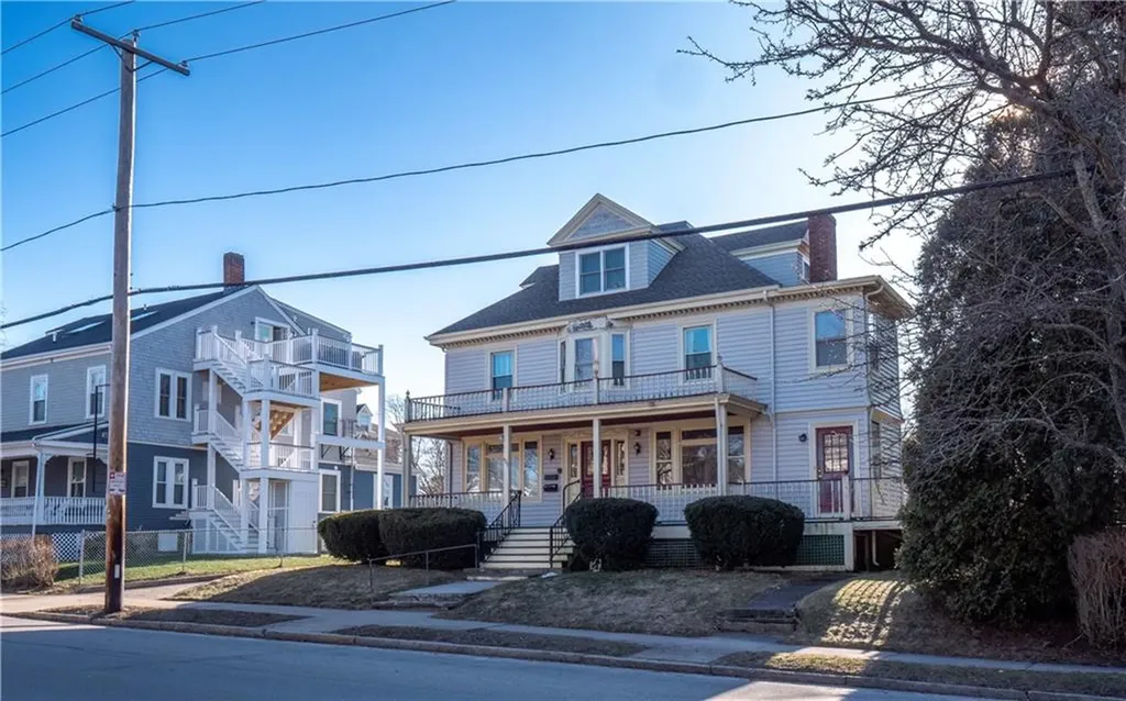 409 Broadway Newport RI 02840