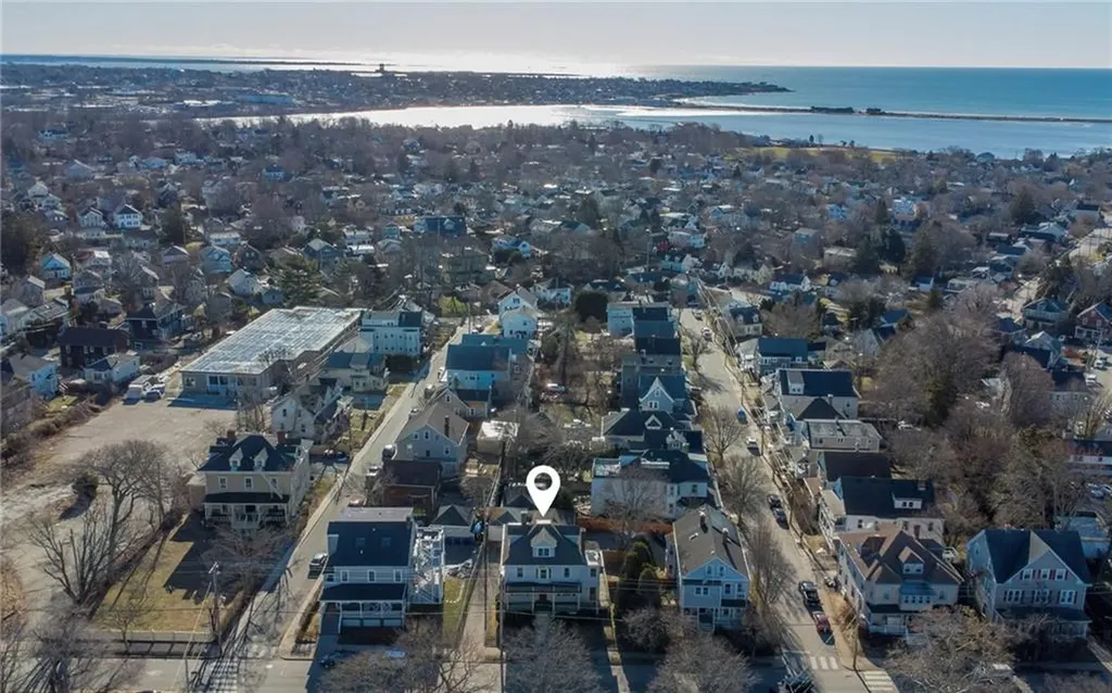 409 Broadway Newport RI 02840