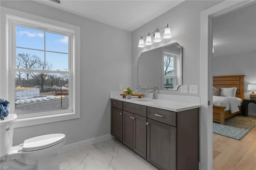 88 Child Lane Warwick RI 02886