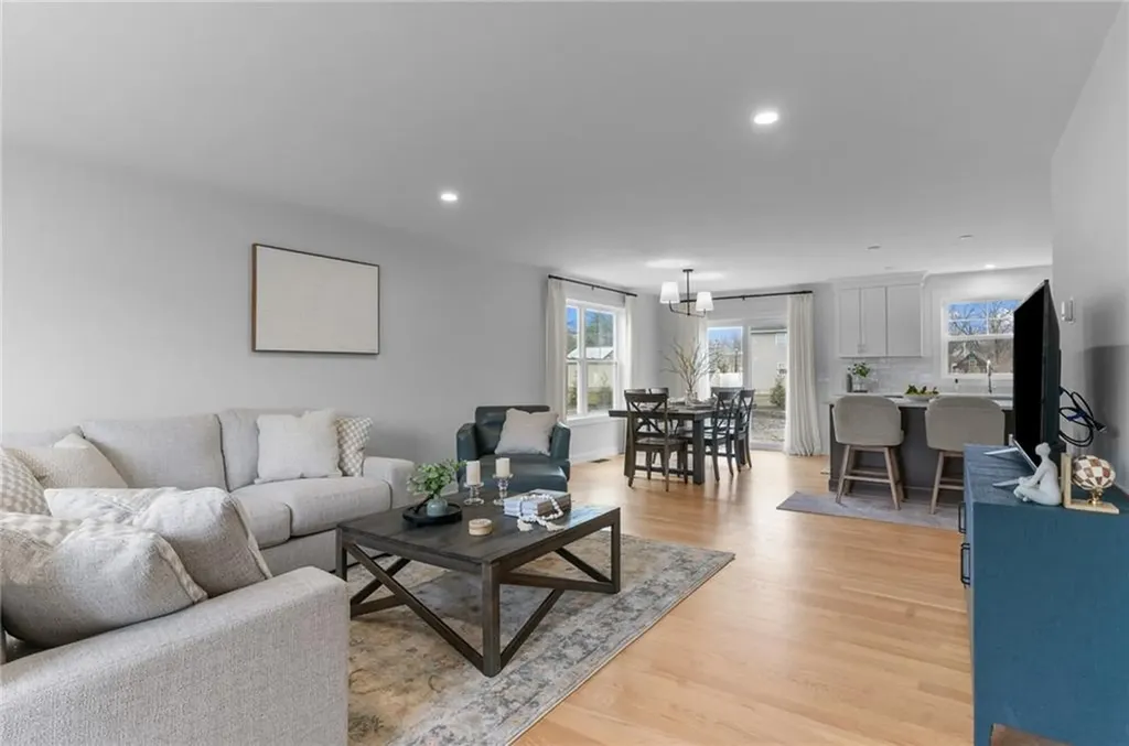 88 Child Lane Warwick RI 02886