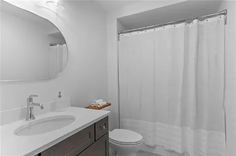 88 Child Lane Warwick RI 02886