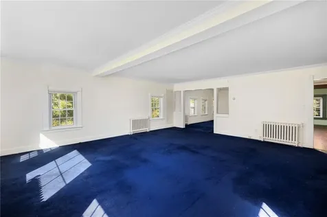 159 Ten Rod Road North Kingstown RI 02852