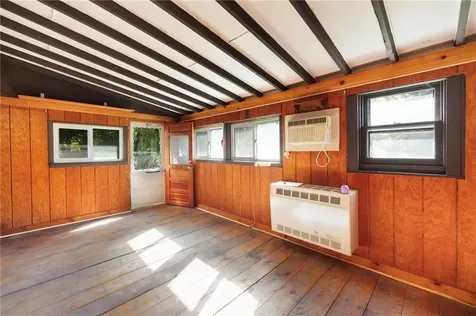 159 Ten Rod Road North Kingstown RI 02852