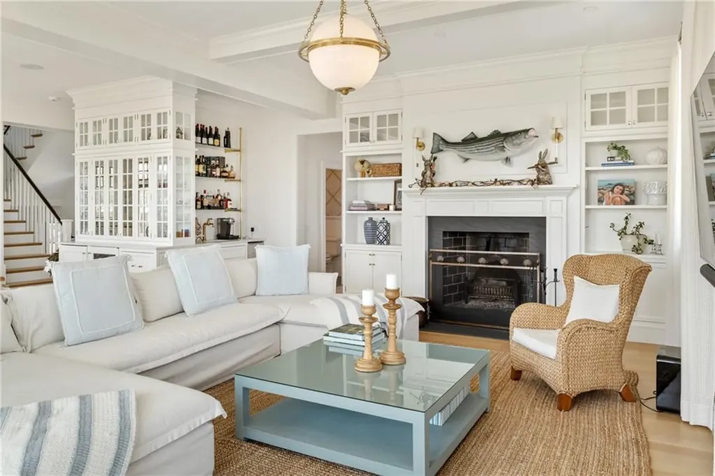 30 Walcott Avenue Jamestown RI 02835