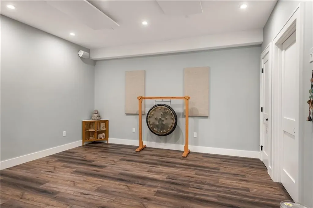 30 Walcott Avenue Jamestown RI 02835