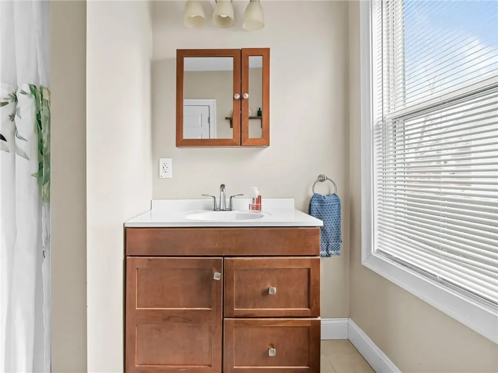 214 Grand Avenue Pawtucket RI 02861