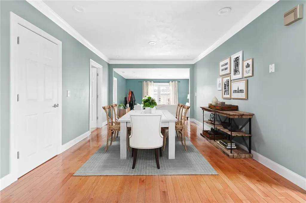 214 Grand Avenue Pawtucket RI 02861