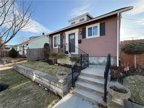 214 Grand Avenue Pawtucket RI 02861