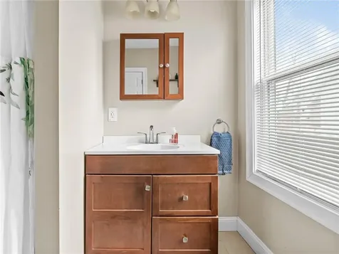 214 Grand Avenue Pawtucket RI 02861