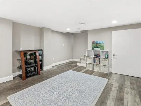 214 Grand Avenue Pawtucket RI 02861