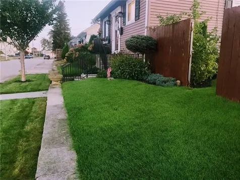 214 Grand Avenue Pawtucket RI 02861