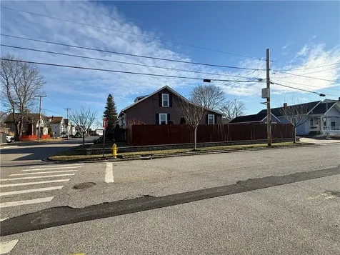 214 Grand Avenue Pawtucket RI 02861