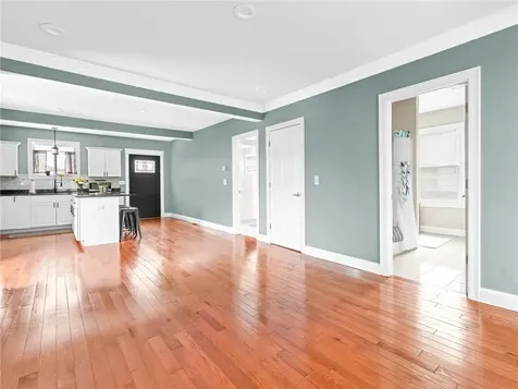 214 Grand Avenue Pawtucket RI 02861