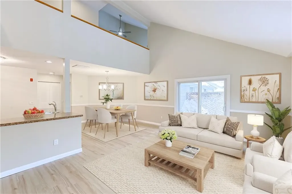 816 Williamsbug Circle Warwick RI 02886