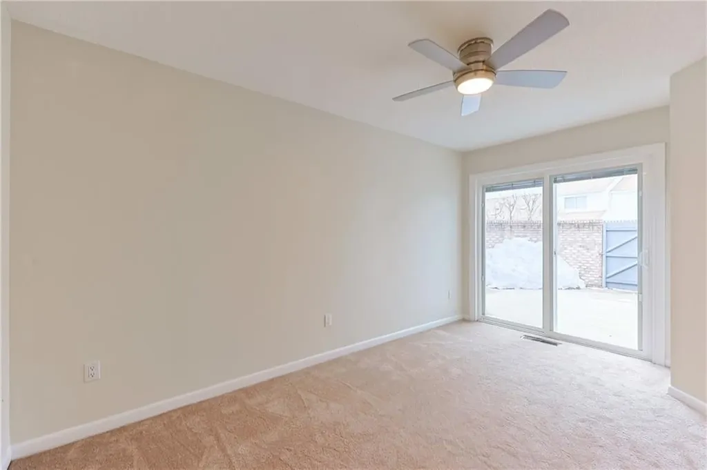 816 Williamsbug Circle Warwick RI 02886