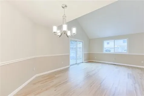 816 Williamsbug Circle Warwick RI 02886