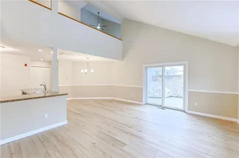 816 Williamsbug Circle Warwick RI 02886