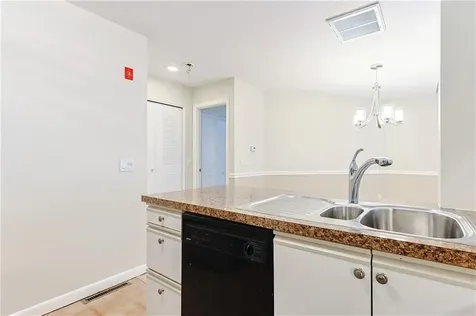 816 Williamsbug Circle Warwick RI 02886