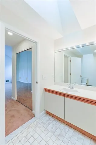 816 Williamsbug Circle Warwick RI 02886