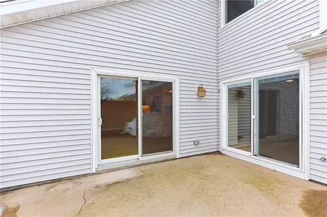 816 Williamsbug Circle Warwick RI 02886