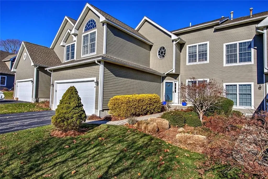 48 Seal Island Road Bristol RI 02809