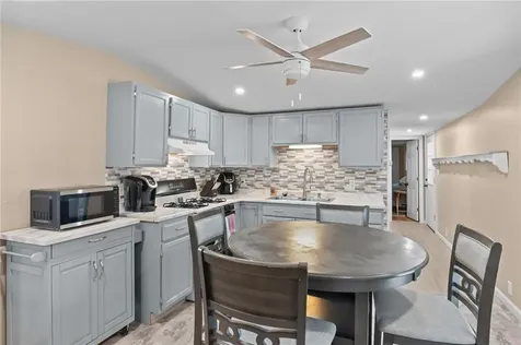 301 Bulgarmarsh Road Tiverton RI 02878