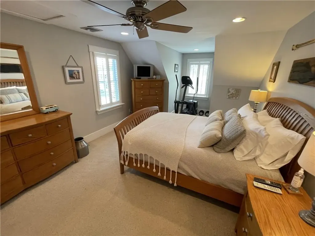 40 Keeher Avenue Newport RI 02840