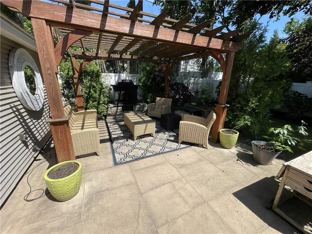 40 Keeher Avenue Newport RI 02840