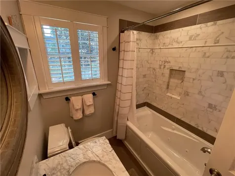 40 Keeher Avenue Newport RI 02840