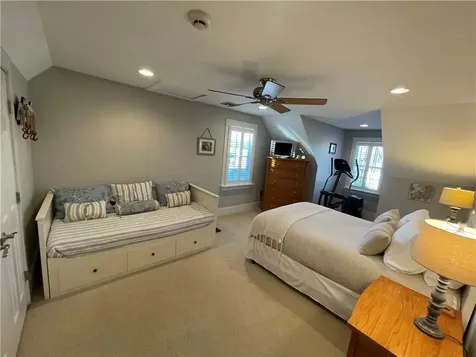 40 Keeher Avenue Newport RI 02840