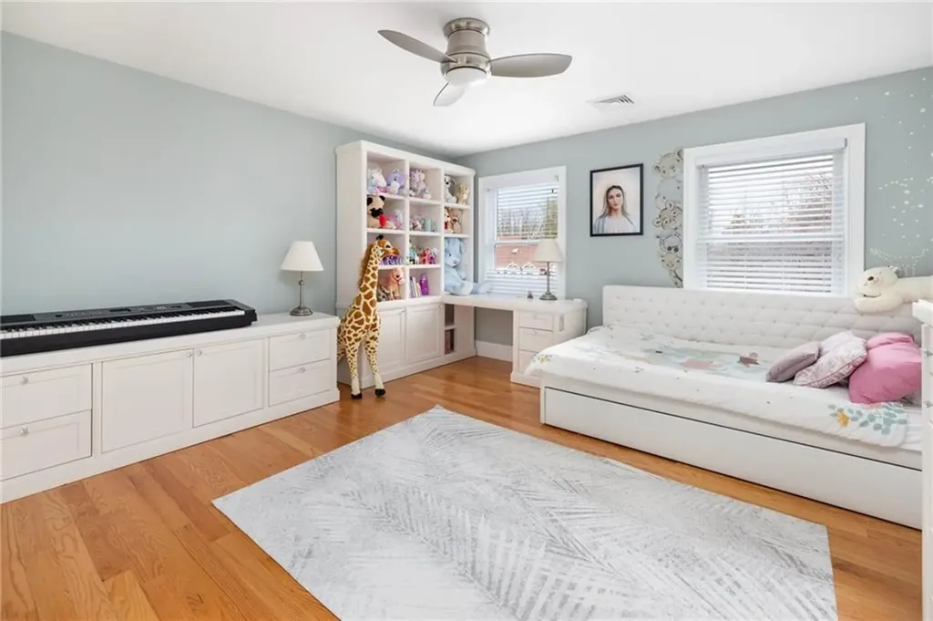 7 Thornewood Drive Lincoln RI 02865